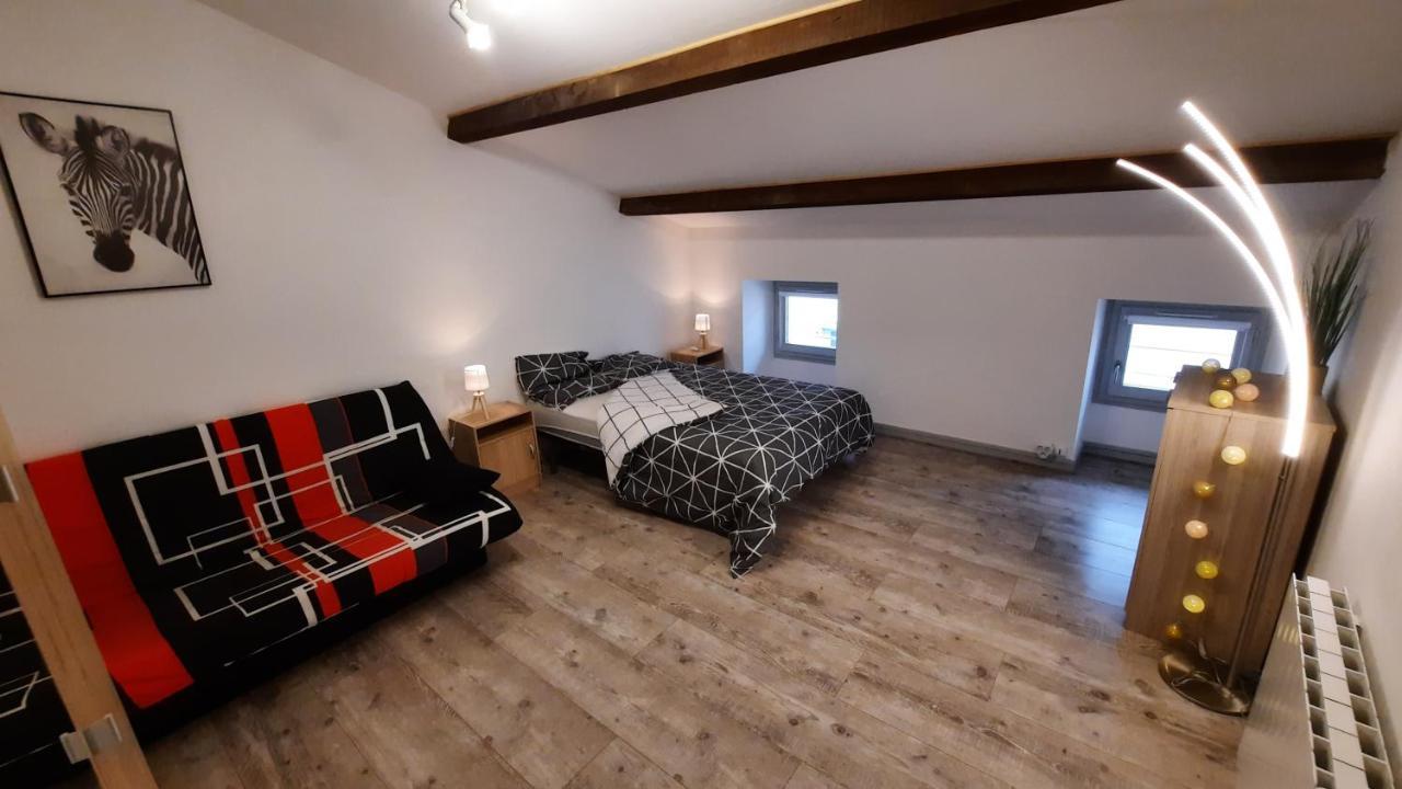 Suite 3 pièces chambre+cuisine+SDB centre ville Privas Extérieur photo