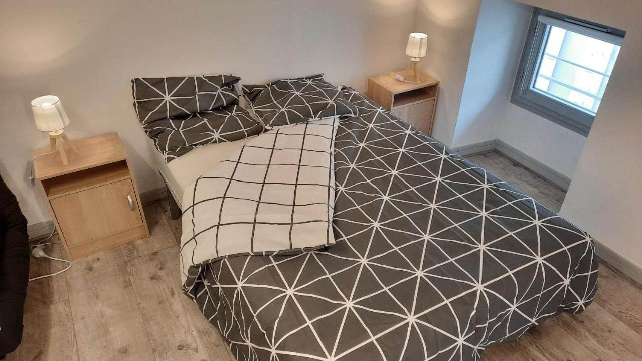 Suite 3 pièces chambre+cuisine+SDB centre ville Privas Extérieur photo